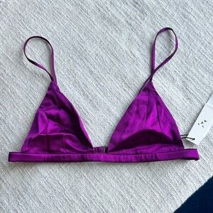 Luxe Silk Triangle Bra in purple
fleur du mal